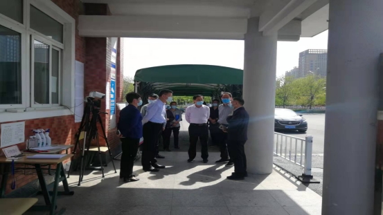省教育厅张庚家副厅长一行来beat365督导检查疫情防控工作